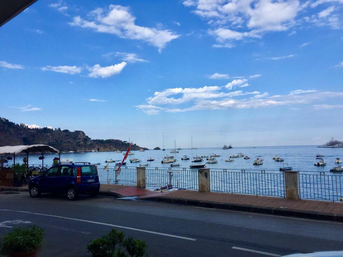 Taormina Holidays Giardini Naxos Bagian luar foto